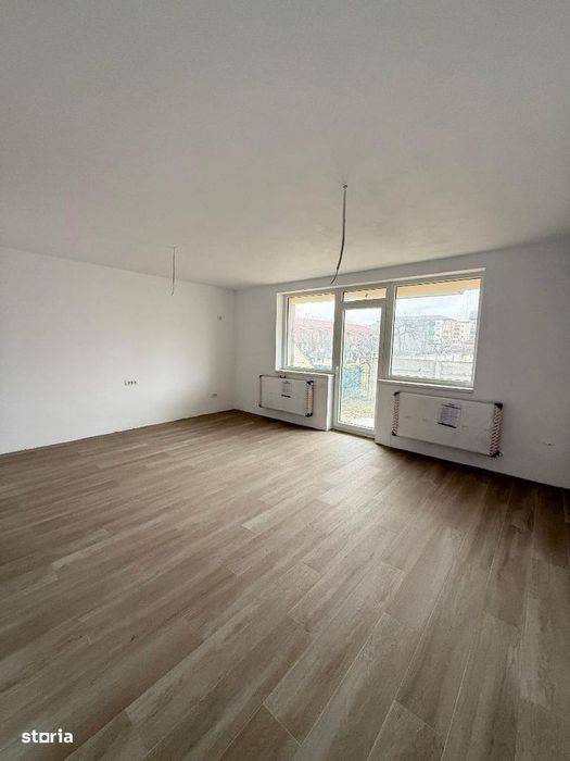 De vanzare Casa isiruita, zona Carolina Mall – Cartier Nou