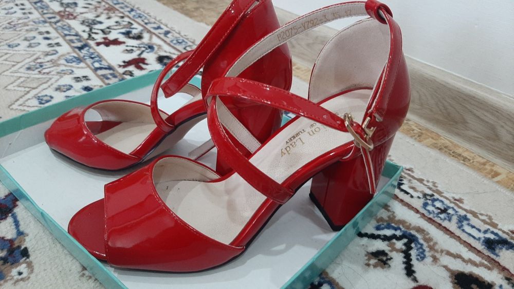 Продам туфли в отличном состоянии