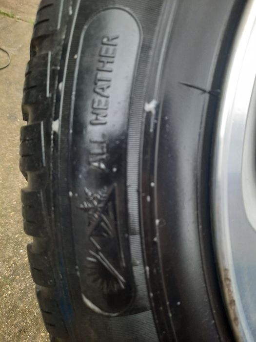 Гуми с джанти Mercedes 205/55/16