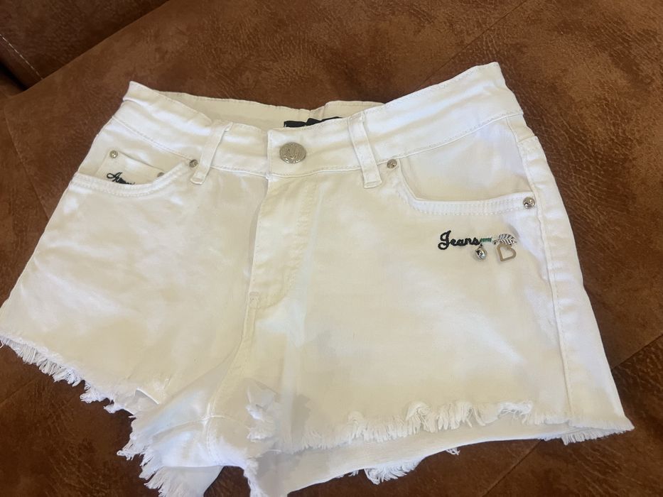 Къси панталонки.