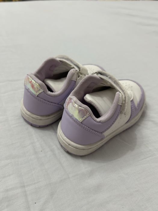 Продам кроссовки