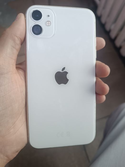 Продам айфон iphone 11