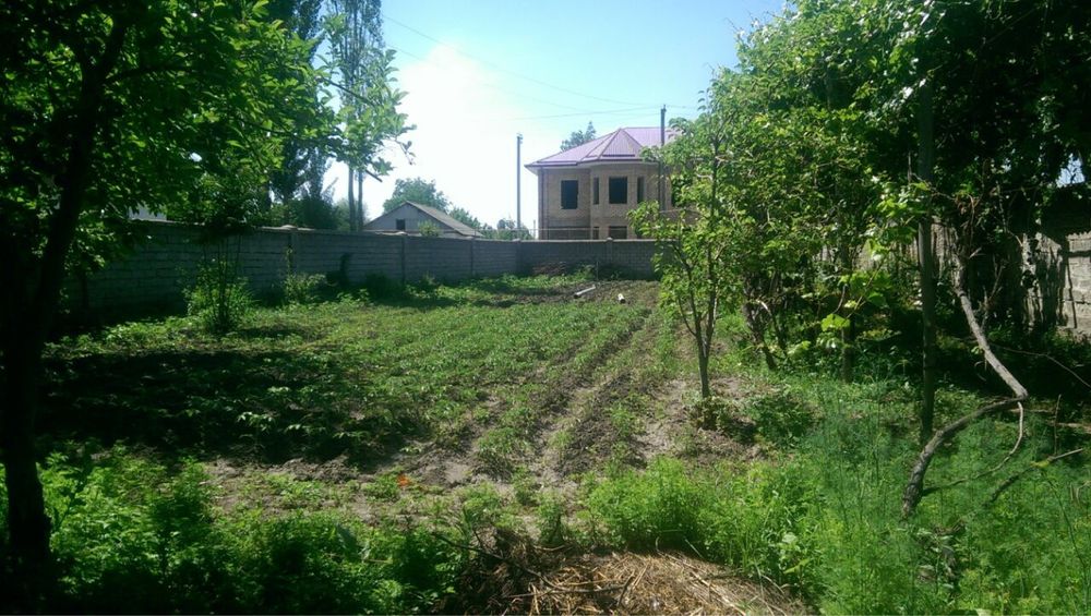 Продается участок 20 соток и 2 дома. Нуравшан ( Тойтепа)