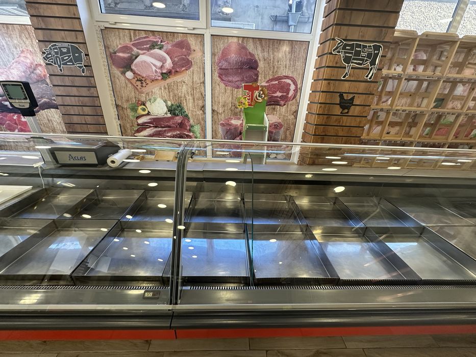 Хладилна витрина със агрегат