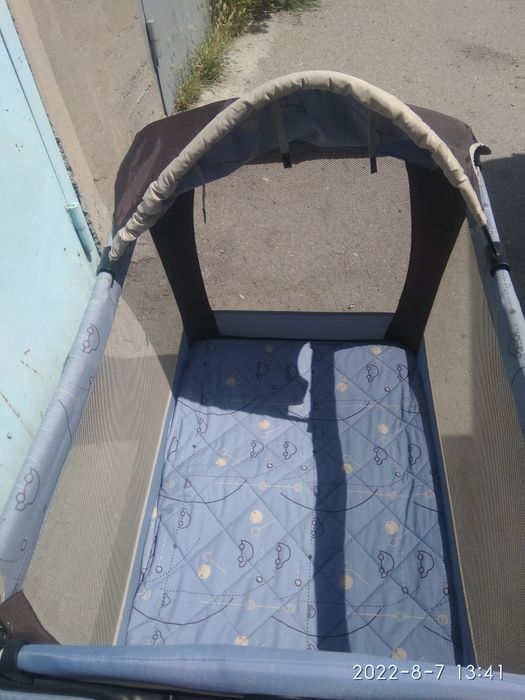 Манеж детский складной