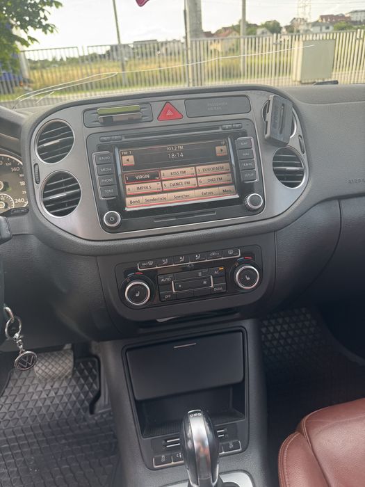 Volkswagwn Tiguan 4x4(cut. Automata)