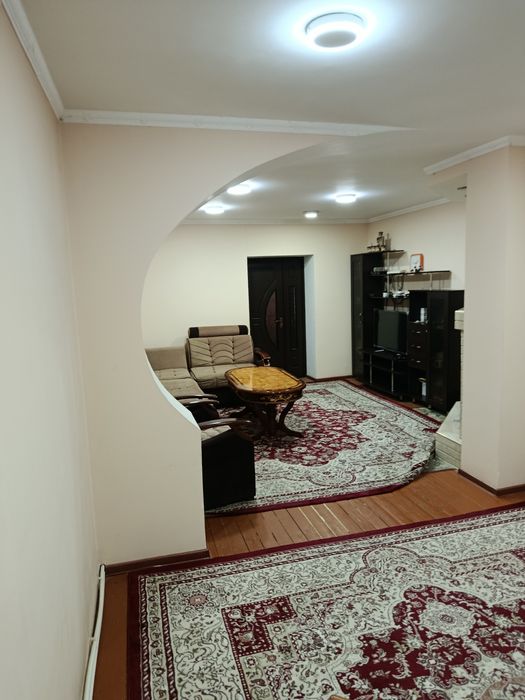 Отличный загородный дом, находится в хорошем тихом районе.