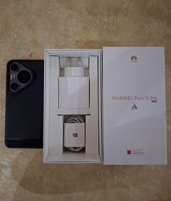 Huawei pure 70 Pro Rom 512GB.  Ram:12GB Model:HBN-LX9 Rangi: Qora