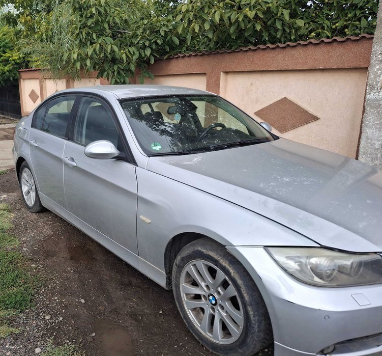 BMW 320i 2.0 Benzina 150 CP / 2006 / Manuala / Piele