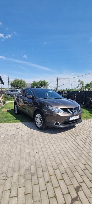 Nissan Qashqai 2015 - 1.2 Benzina cutie automata