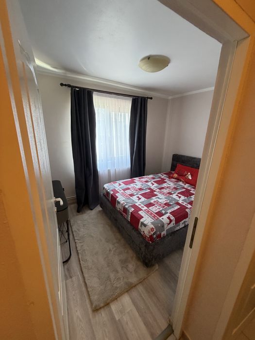 Apartament 2 camere zona 9 mai