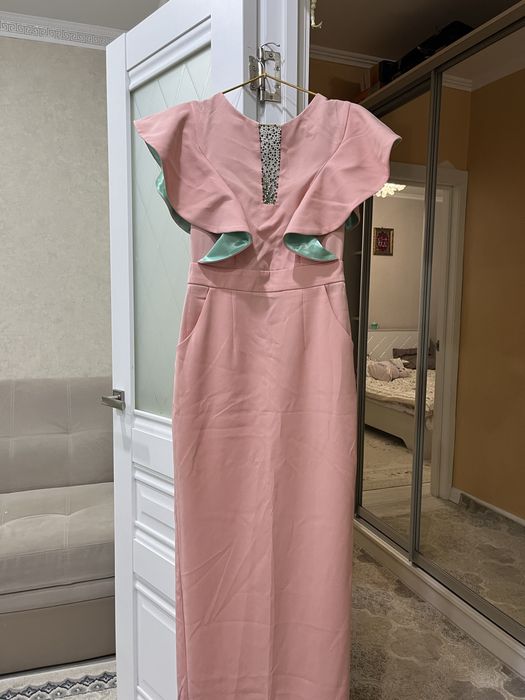 Продам женское платье