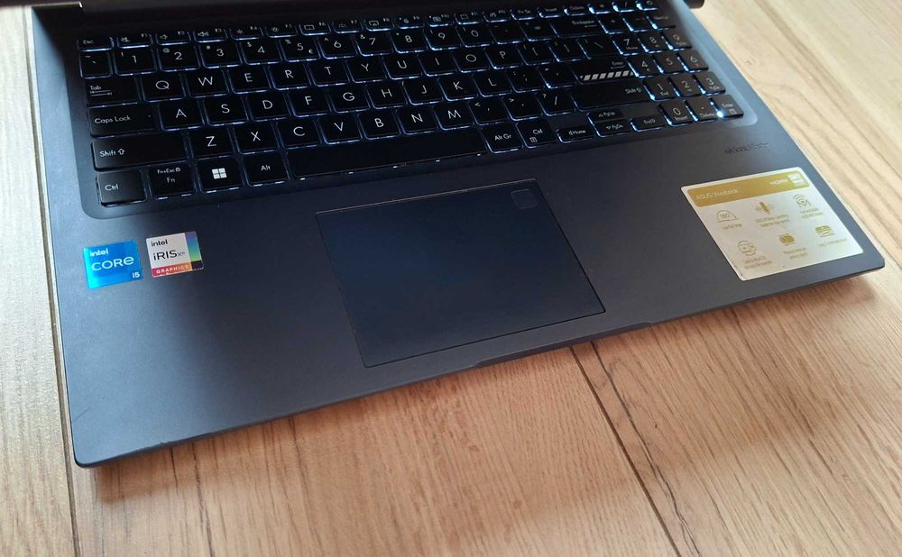 15.6' IPS Asus Intel Core i5-1240P 16-ядрен/16GB/512GB SSD/Intel Iris