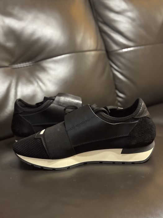 Balenciaga Race 270 лв