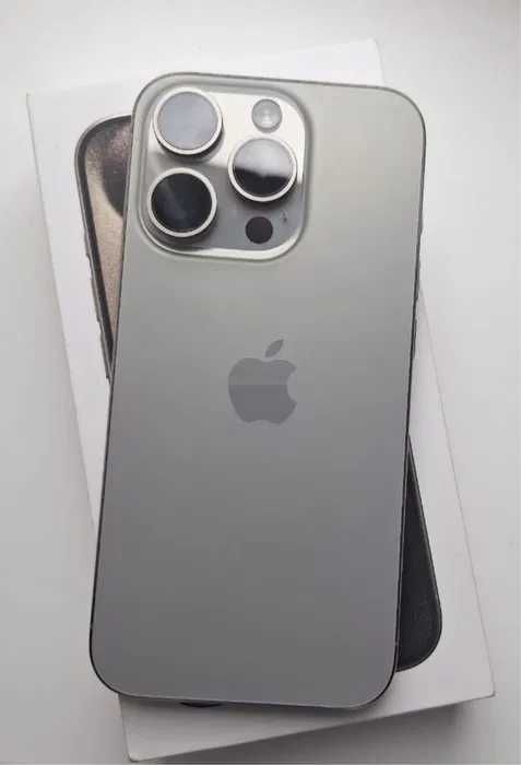 iPhone 15 pro 256 gb