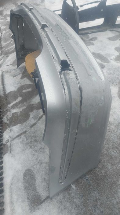 Бампер от Мерседес 211 рестайлинг авангард