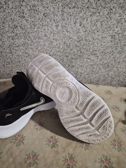 Маратонки Nike,Geox