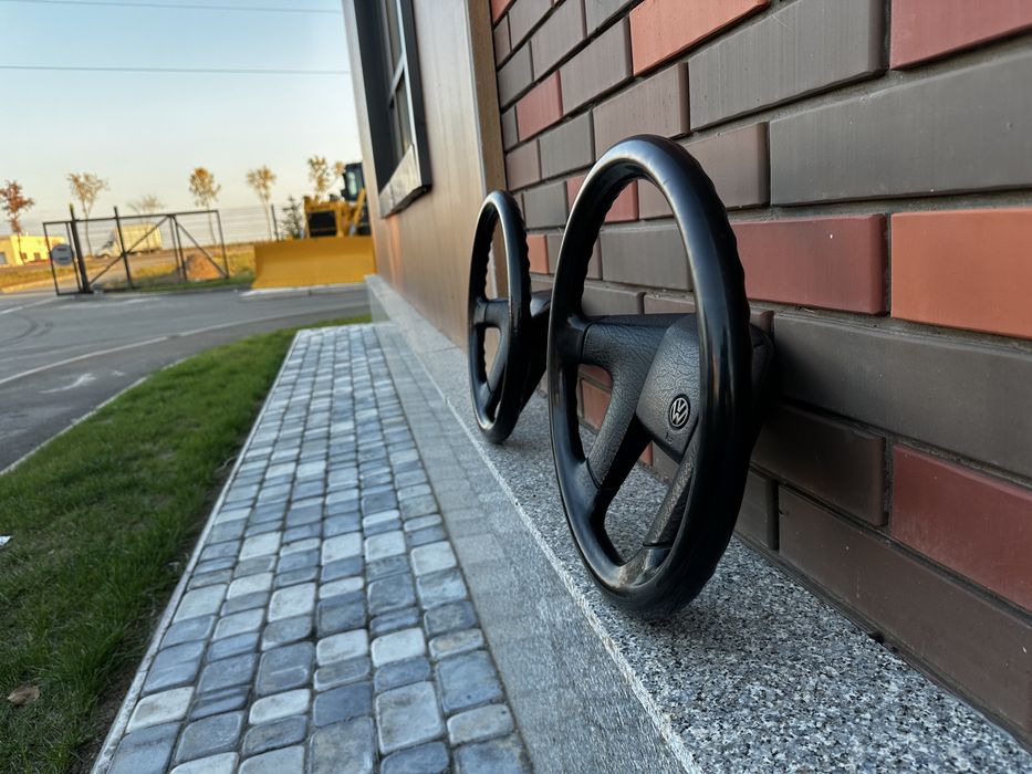 Продам USA руль на пассат б3 б4