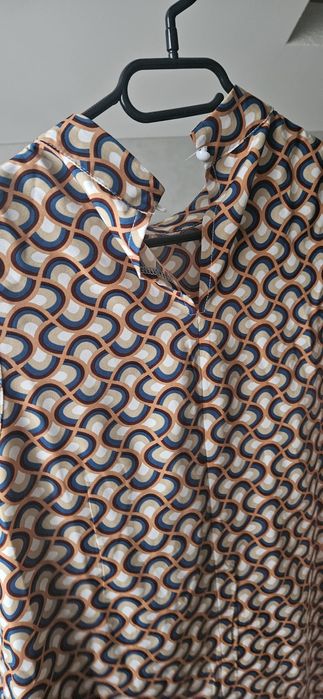 Rochie ,noua fără eticheta,impecabilă