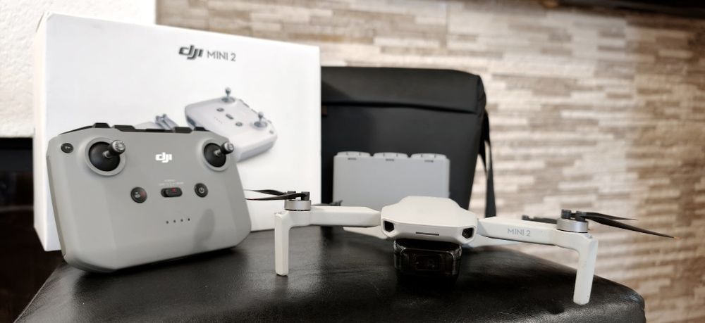 DJI Mini 2 Fly Combo Перфектен