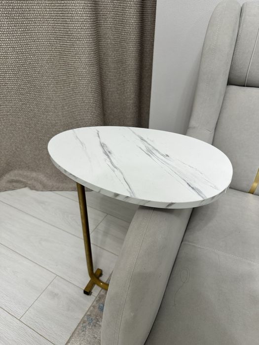 Журнальный столик