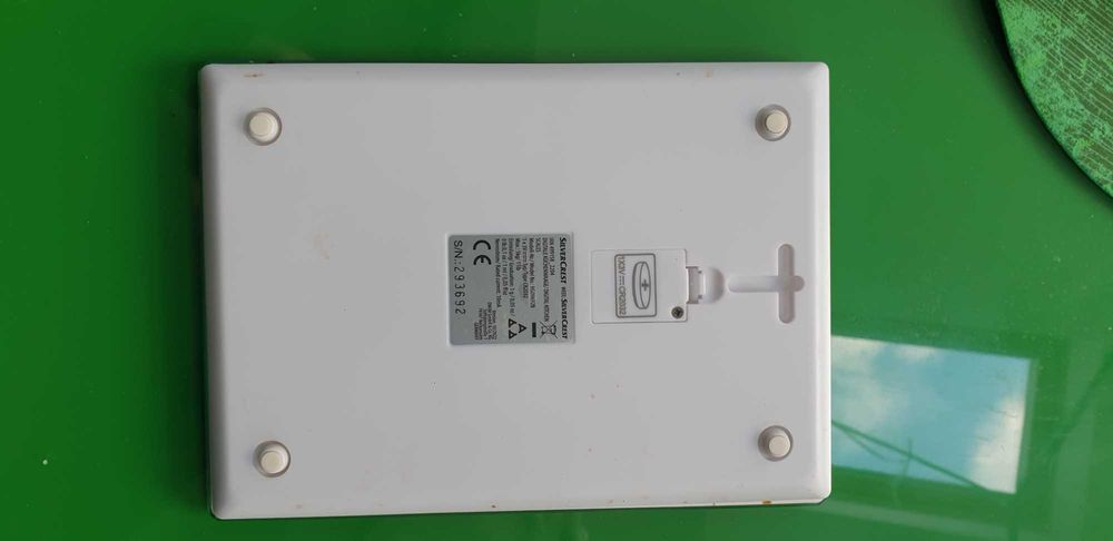 Везна за храна две на брой