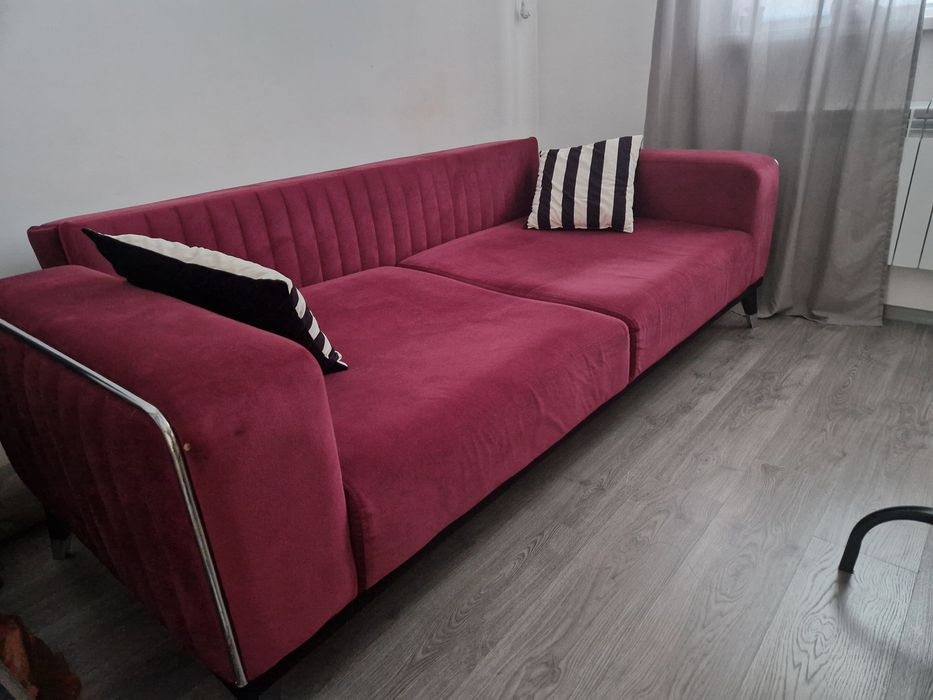 Диван гостинный минималистичный