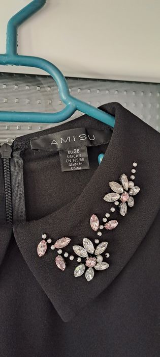 Vând rochie neagra