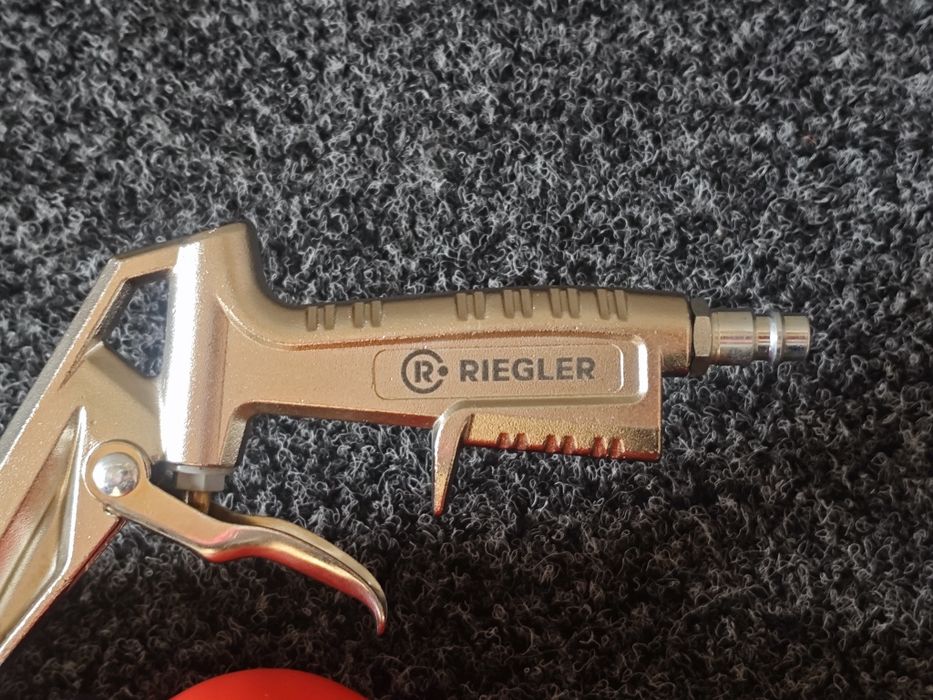 Pistol pneumatic de pulverizare RIEGLER