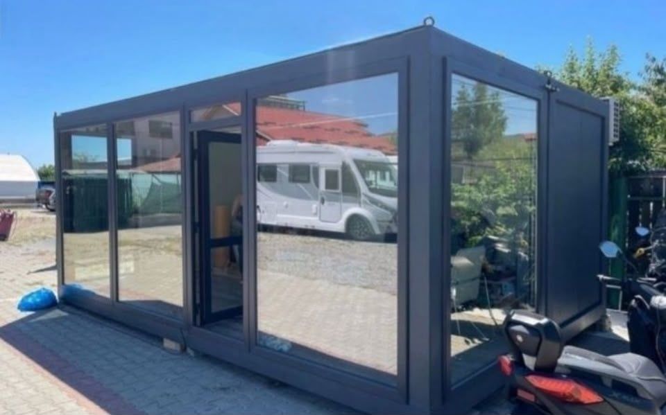 Vând containere modulare ce pot fi personalizate
