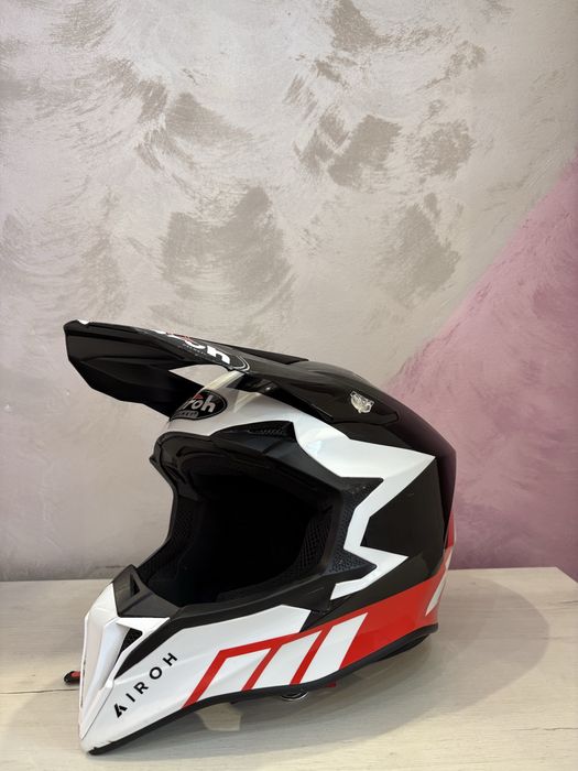 Каска Airoh WRAAAP