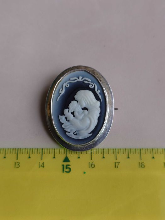 Broșă vintage din argint 925 cu camee „Mamă & copil”