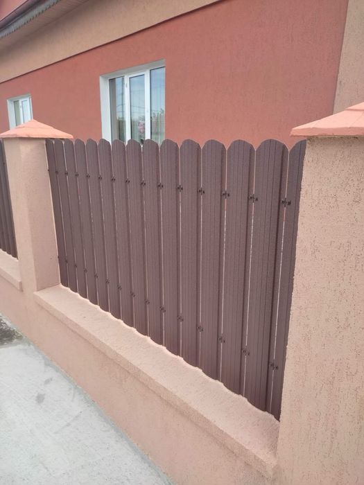 Construim garduri și porți la cerința clientului
