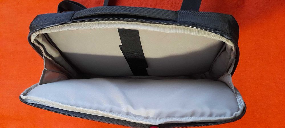 стилна чанта за лаптоп