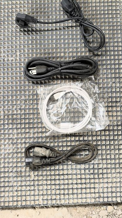 Кабели питания компьютера и usb для принтера