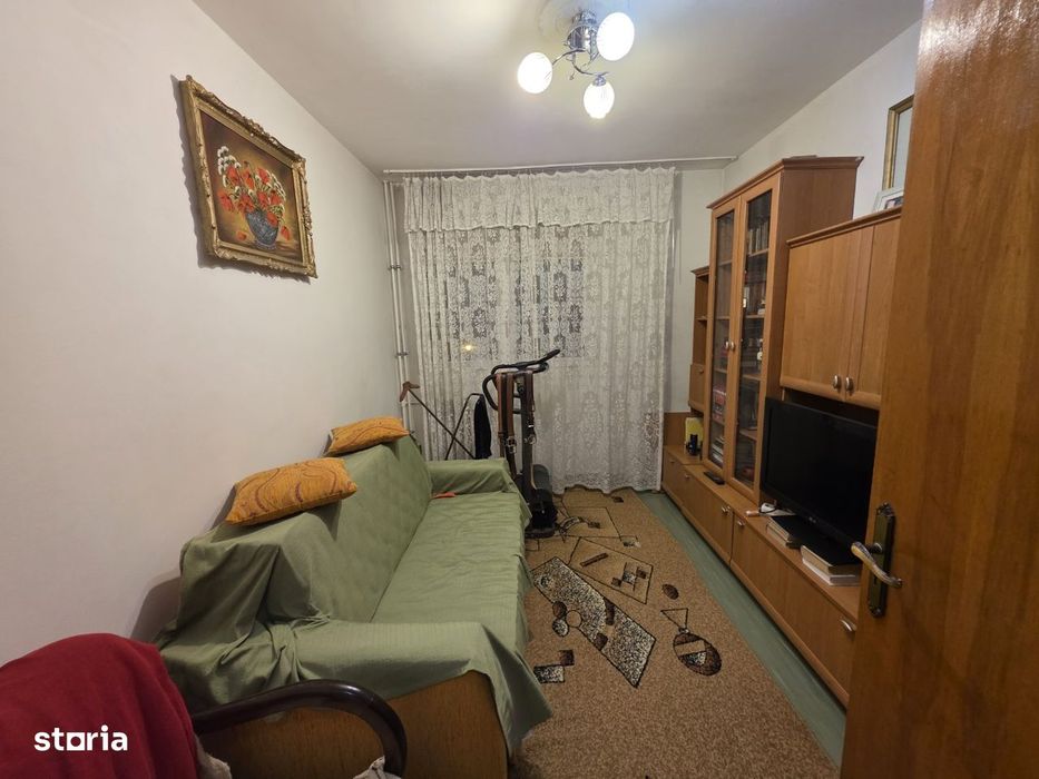 Titan, 5 minute metrou, strandul Cara, strada Stanila, bloc H, 4 etaje — fotografia 3