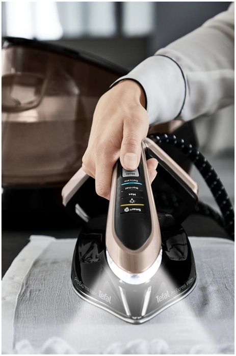 Парогенератор с умной подсветкой Tefal Pro Express Vision GV9820EO