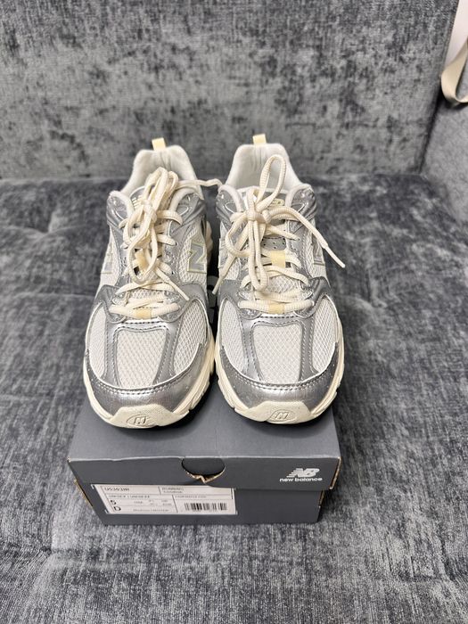 Продам новые кроссовки new balance