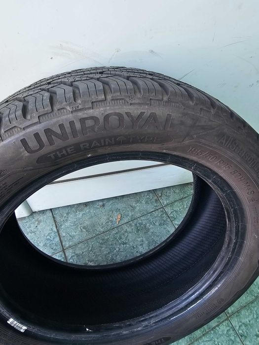 195 55 15 цола 2 броя зимни гуми Uniroyal