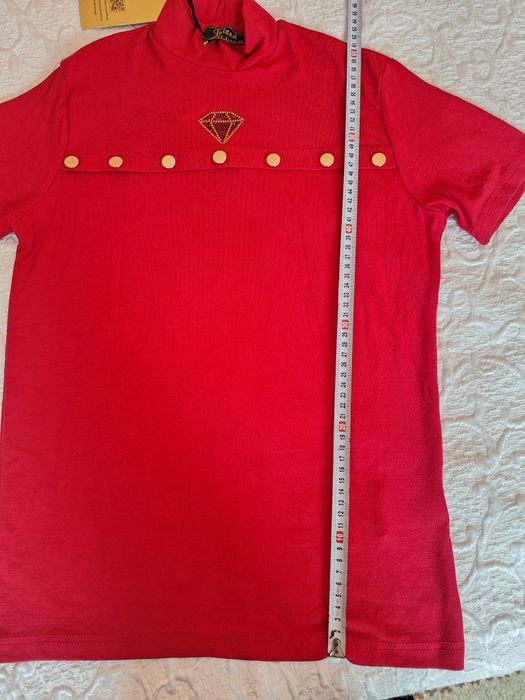 Дамска червена блуза с къс ръкав