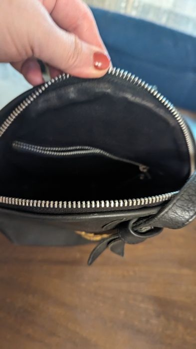 Продам кожаную барсетку- сумку известного бренда