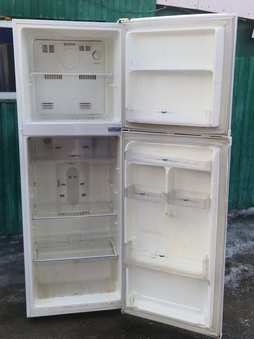 Холодильник "Самсунг" "No Frost