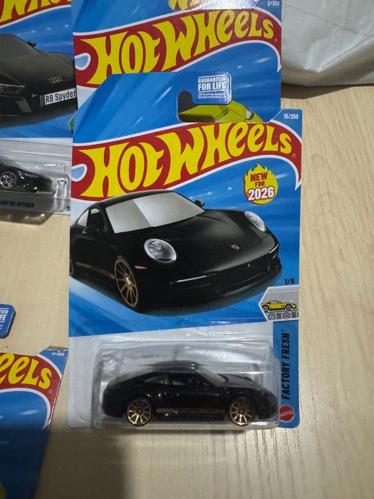 Hotwheels машинки