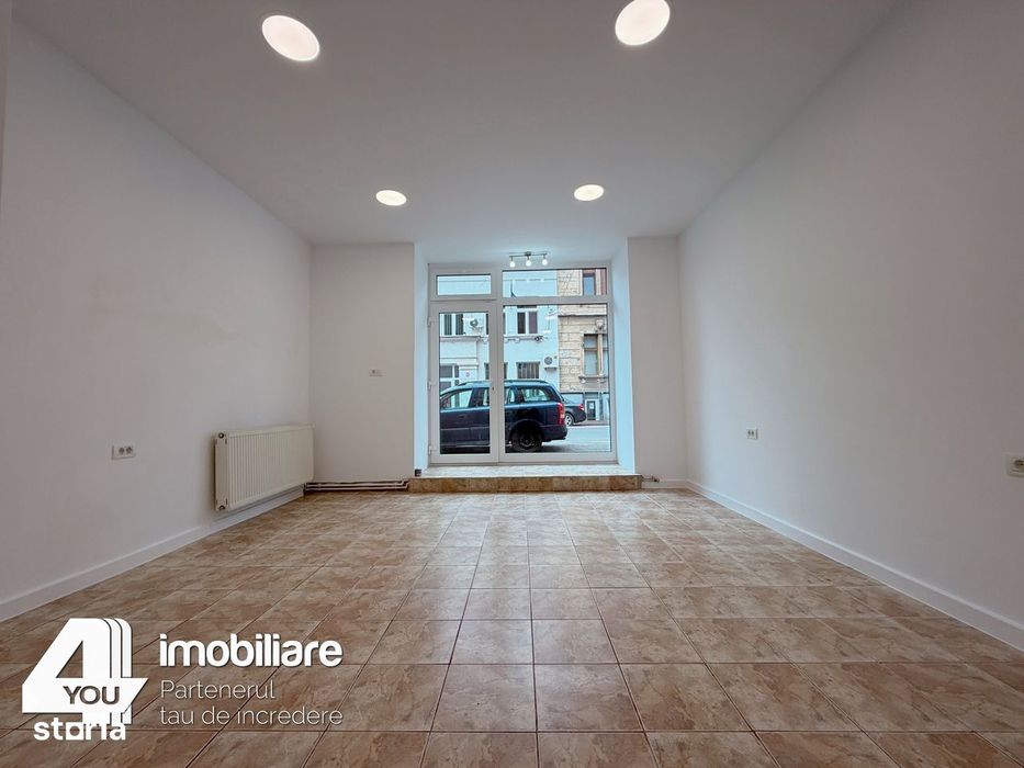 Spatiu de inchiriat 25 mp cu vitrina str.Lucian Blaga -265 euro