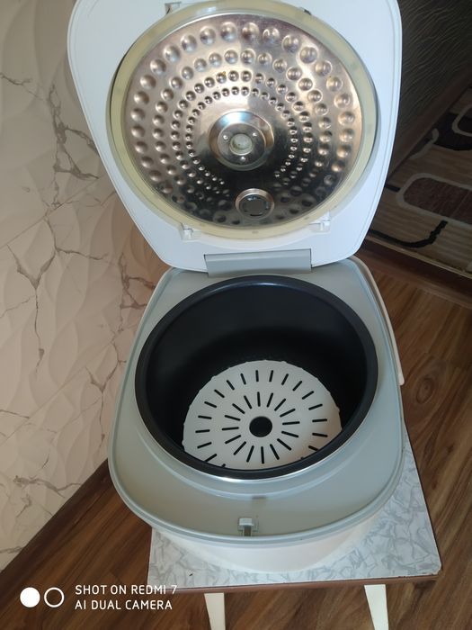 Продается мультиварка