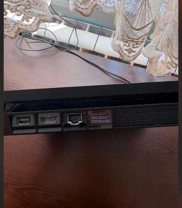 Ps 4 slim почти нов