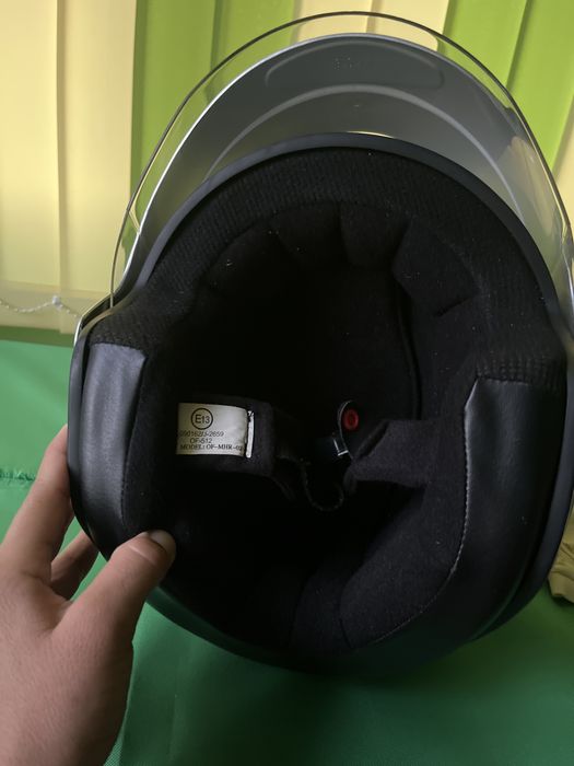 Продавам каска TAKACH ,пневм. ъглошлайф, моторна пръскачка джанти,