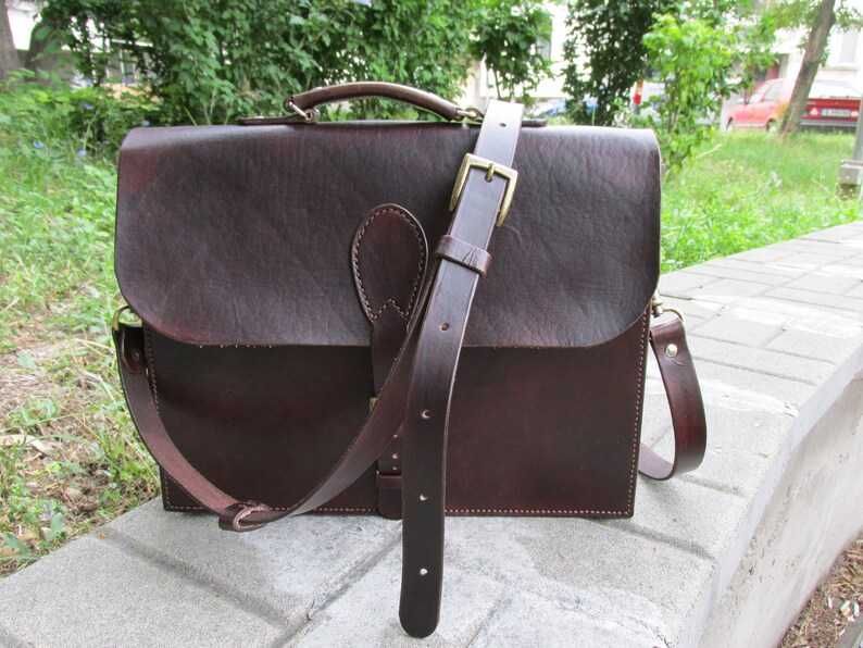 Кожена чанта - ръчно изработена