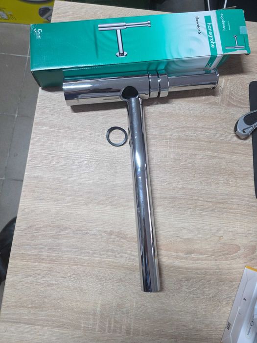 Sifon Hansgrohe cu design Flowstar S, crom 52105000