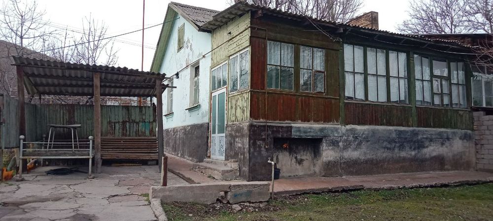 Kottej sotiladi, Angrenda